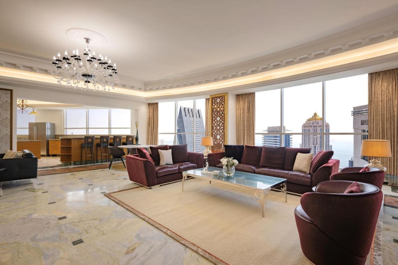 Dusit Hotel & Suites - Doha Exteriör bild A living room in a luxury apartment