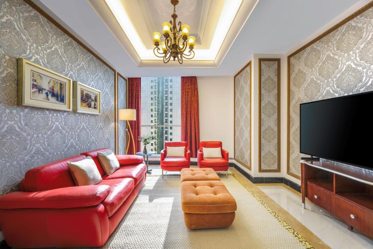 Dusit Hotel & Suites - Doha Exteriör bild A living room in a hotel